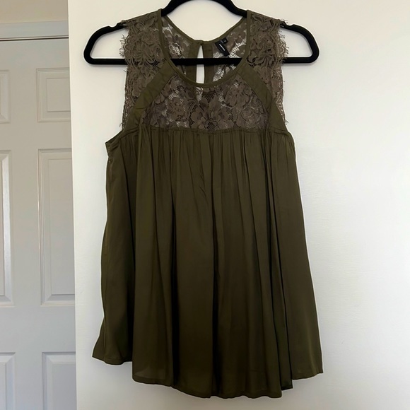 VERO MODA - Sleeveless Lace Top - Khaki Green - Size M - Picture 1 of 3